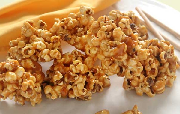 Caramel popcorn picture