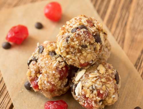 Peanut Butter Energy Balls with Dry Fruits