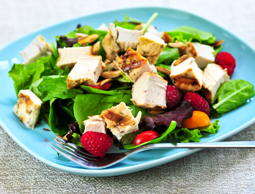 Spinach-Salad-with-Raspberry-Vinaigrette